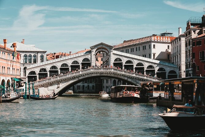 Venice Walking Tour with Audioguide on Your Smartphone - Piazzas with coffee history: Caffè Florian and Procuratie