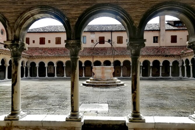Venice's Cemetery on San Michele Island Tour - The Island Mood: Serene, Spiritual, and a Bit Surprising