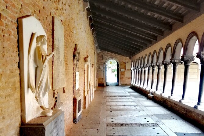 Venice's Cemetery on San Michele Island Tour - Inside Chiesa di San Michele in Isola: More Than a Pretty Church Stop
