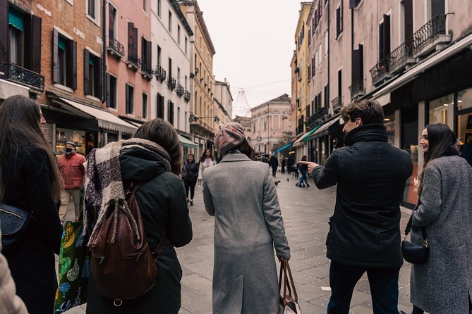 Walking in Venice Off-the-beaten Track - Santa Lucia to Venice’s center: a smooth start for first-timers