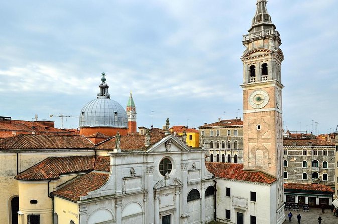 Walking Tour and Enchanting Gondola Journey in Venice - Key things to know before you go