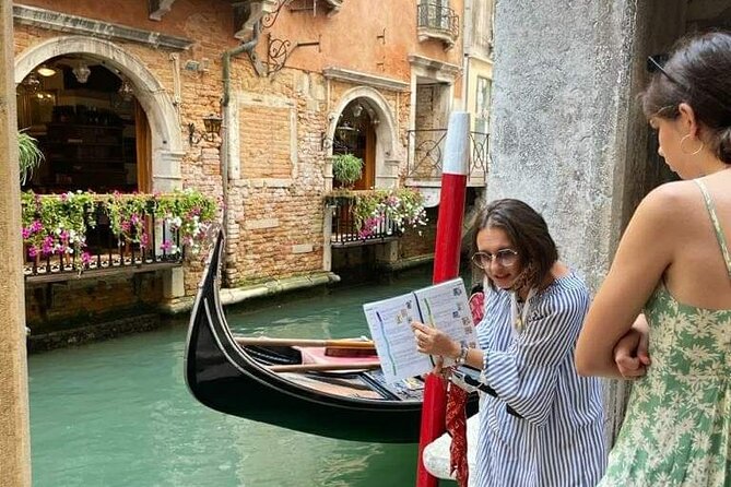 Walking tour in Venice with an architect - Meeting at Piazza San Marco: Getting Started Smoothly